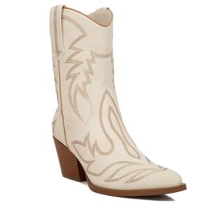 Forever 21 Cream Heeled Western Boots